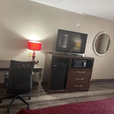 Royal Inn&Suites Mountain Grove Bagian luar foto