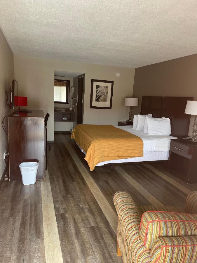 Royal Inn&Suites Mountain Grove Bagian luar foto